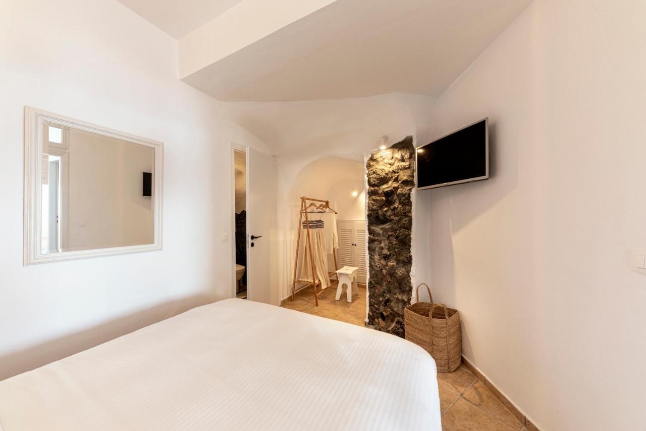 אימרוביגלי Calderas Hug & Panoramic Sea View - 3 Lux Suites מראה חיצוני תמונה